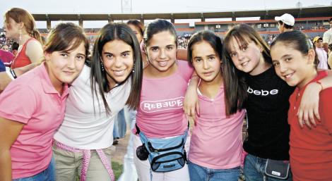 Nanis Dueñes, Gene Murra, Tite Estrada, Cristina Murra, Ana Lucia Rodríguez y Maribel Martinez.