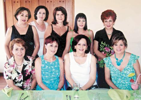 Magaly Gámez, Paquita Martínez, Susana González, Carla Lozano de Burillo, Merry Jaik, Chachis Valdez, Biacha Tumoine, Olga de Gallegos y Paulina González.