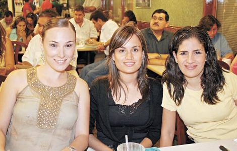 Rosario Sirgo, Marlene Martinez y Lorena Bello