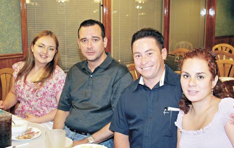 Karla Barreda, Hector Fernández, Enrique Revueltas y Sandra Vizcarra