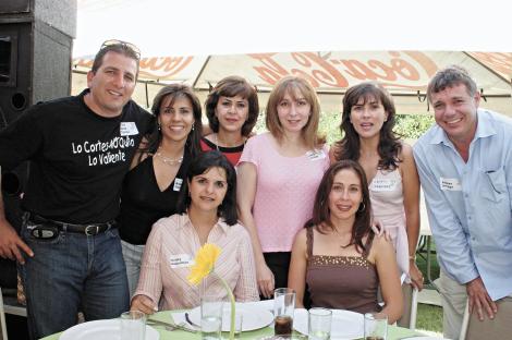 Paco Garza Tijerina, Ana Cristina García, Claudia Iga, Laura Arriaga, Cristy Izaguirre, Andrés Arriaga, Cristy Giacomán y Diana Murillo