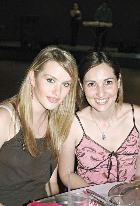 Karla Villarreal de Salazar y Mariana Martínez de Portilla