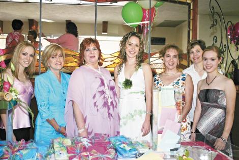 Odila Vargas de Fernández, Mary Nelly Knight de Fernández, Patricia Murra de Villarreal, Nelly Fernández Knight, Odila Villarreal de Vargas, Susana E. de Villarreal y Clarissa Vargas