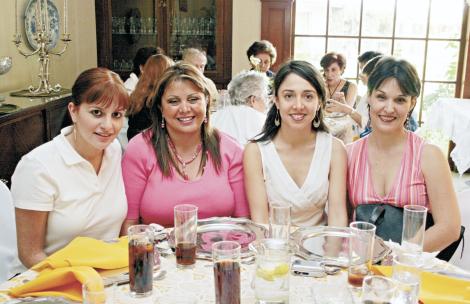 Liliana Fernández Murra, Gabriela Fernández de Treviño, Bárbara Mijares Campa y Cecilia Fernández de Garza