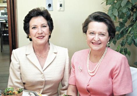 Cristina Sirgo de Fernández Aguirre y Lucía Fernández Aguirre de López