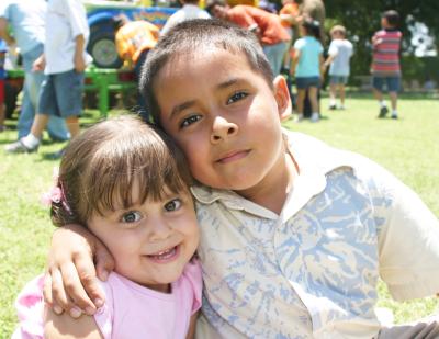 25 de junio
Rafael Sánchez y Constanza Sánchez, en un festejo.