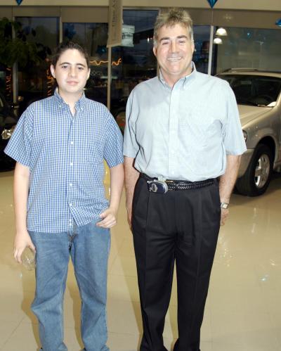 Néstor Hernández y Néstor Hernández Ramírez.