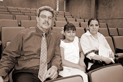 José Luis Jaramillo, María Fernanda Jaramillo y Juanita Miramontes.