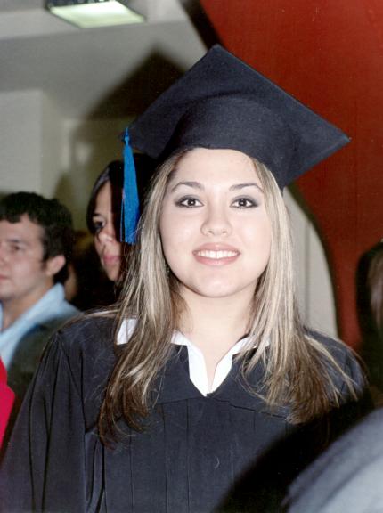 Gaby Valdivieso Nalda finalizó sus estudios en la preparatoria del Instituto Regiomontano de la ciudad de Monterrey.