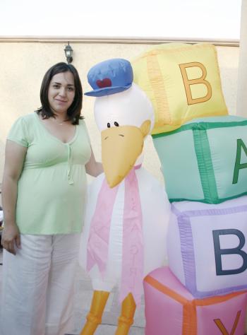 Liliana Peña Rozell, capatada en la fiesta de canastilla