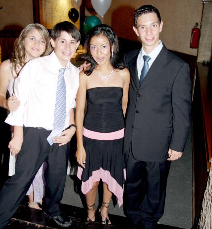 Ivette Cuéllar, Andrés Ortega, Karla Sánchez y Francisco Balandromo.