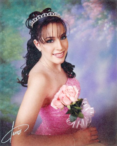 Daniela Zayas Navarro, el día de sus quince años.