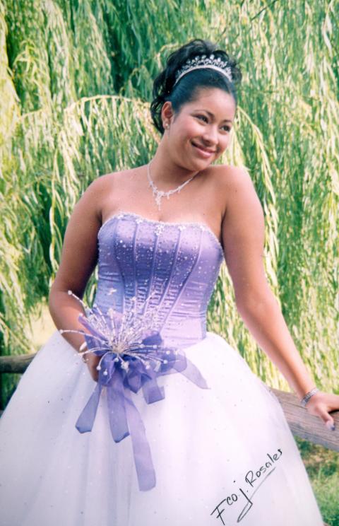 Srita. Alejandra Patricia Bautista García festejó sus quince años de vida con una misa de acción de gracias en la parroquia del Sagrado Corazón de Jesús, el 13 de agosto.