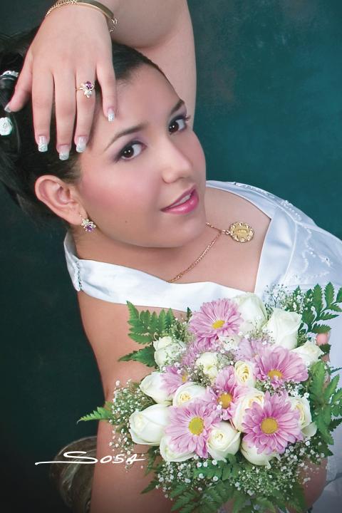 Srita. Lucía Fabiola Dovalina celebró sus quince años con una misa de acción de gracias en la catedral de la Virgen del Carmen