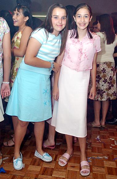 Judith González y Michelle Roiz.