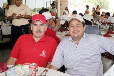 01 de julio 2005
 Raúl Pérez Valdez y Benjamín Tumoine.