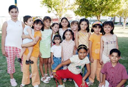 Ana Luisa, Mónica y Carla Martínez Sánchez fueron festejados por su noveno, séptimo y cuarto cumpleaños, con un convivio organizado por sus padres.