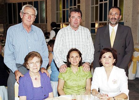 Carlos Sánchez, Marli Russek de Sánchez, Pilar Moreno de Sanchez, Óscar Russek, Paty  Escobar de Garza y Gerardo Garza.