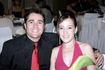 Gustavo Domínguez Veytia y Marysol Taboada de Domínguez.