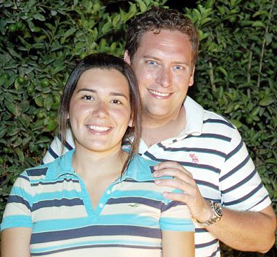 Los novios María Angulo Miñarro y Jarrod Peterson.