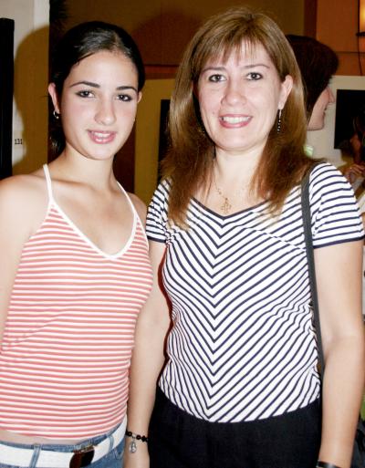 Mayela de la Garza y Mayela Saracho.