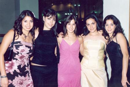 Ale Villegas, Rosy Cruz, Cristy Salcido, Tania Rodríguez y Cynthia Madinaveitia.