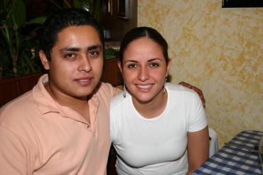 César Pérez y Brenda González.