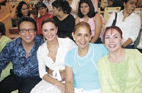 Jesús Salas, Mariana Seoane, Coco de Salas y Carmen de León