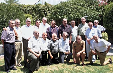 Reunión Ex Pereyra 53-55Entre los asistentes, Roberto Ramírez García, Arturo González Hernández, Raúl Gutiérrez, Jesús Mario Carmona, Luis Felipe Cervantes, Alberto López Garza, Eduardo Ramírez Favela, Franz Von Bertrab Peters, Ramón Nava, Mariano Peña, Rafael Cabada , Pedro Silveyra, Francisco Aguilera, Juan Adolfo Von Bertrab, Miguel García y Miguel Alatorre