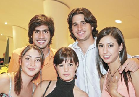 Paty Lugo, Jaime Murra, Mayte Núñez, Franco Barboglio y Claudia Peña