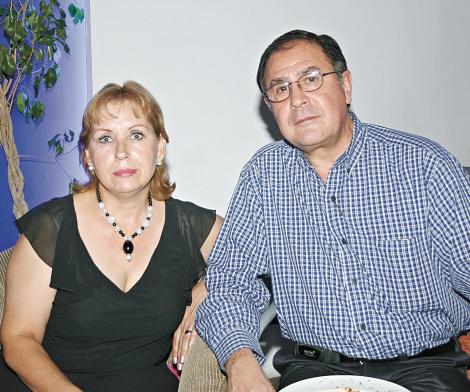 Magaly y Juan A. Peressini