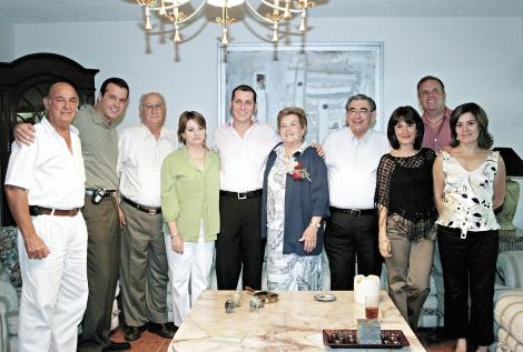 Miguel Cepeda, Jorge Marcos, Horacio Madero, Susana de Garza, Carlos Castro, Angelina Martínez de Garza, Alfonso Arizpe, Ana Laura de Garza, Hansy Von Bertrab y Magdalena de Garza