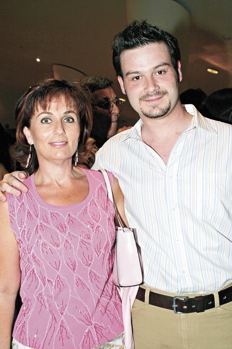 Nena de Fernández y Alejandro Fernández