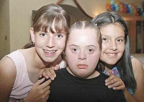 Ana Lorena Saldaña, Ana Karla Papadópulos y Diana López