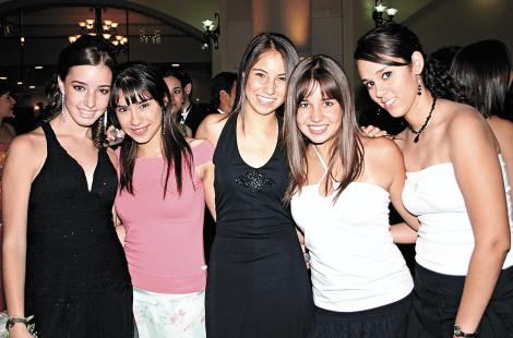 Graduación Colegio Americano de Torreón, A.C. 
Andrea Espada, Melissa Chacón, Isabel Soto, Ana Paula Anaya y Mariana Chávez