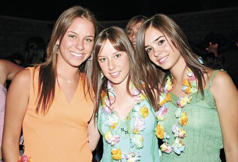 Marifer de la Garza, Paulina y Ana P.