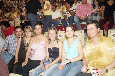 Alberto Nogueira, Pilar de Nogueira, Vicky de Valdez, Eloísa Valdez, Laura Cardona y Manuel Cardona.