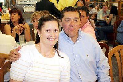 Ingrid von Bertrab de Soto y Roberto  Soto Ortega.