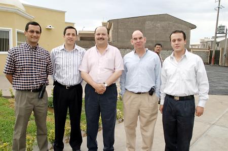 Gilberto González, Gustavo González, César Durante, Enrique Jiménez y Alejandro Luna.