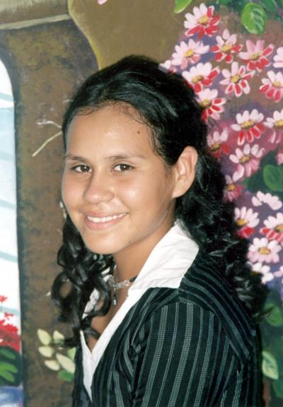 Dulce Jennifer Hernández cumplió 12 años de vida en días pasados, y los celebró acompañada por sus amigas y familiares.