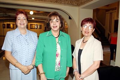 María Estela Bustamante, Graciela López Mercado y Laura Mena Treviño.