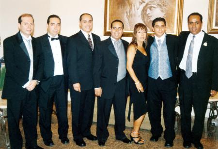 Eduardo, Antonio, Jorge, Armando Gabriela, Arturo y Teodoro Mercado Hernández, en pasado acontecimiento.