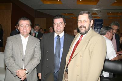 Armando Carlos, Juan Manuel Tirado y Carlos Fernández.