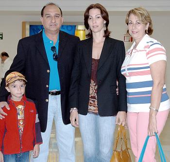 Francisco y Miguel Arrañaga, Alicia Fernández y Alicia Macías.