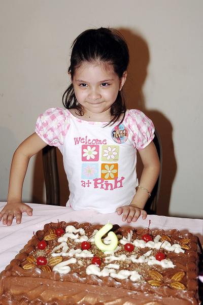 Ana Luisa Hernández Valero celebró su cumpleaños.