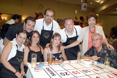 Lizeth de Solís, Sofía de Marcos, Claudia de Pérez, Carlos González, Hortencia de González, Rodrigo Pérez, Bruno Solís y Jorge Marcos.