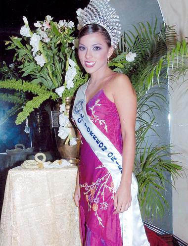 Mey Yein Chiw Chávez, reina del Club Rotario Torreón Oriente.