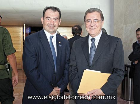 Rogelio Saldaña Wolff y Rafael Villegas Attolini