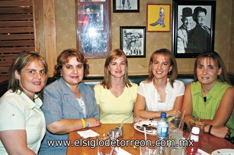 Rocío Galván, Liliana de Reza, Cristy Alatorre, Angie Bernal y Ana Tere de Teja