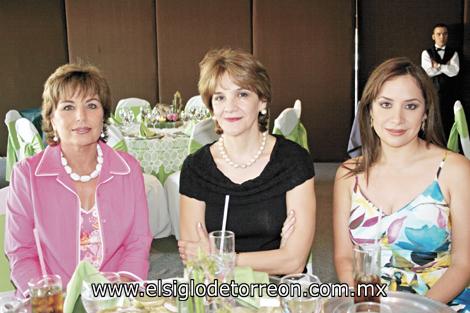 Adela Cuerda de Salazar, Gaby S. de Guajardo y Gaby Guajardo